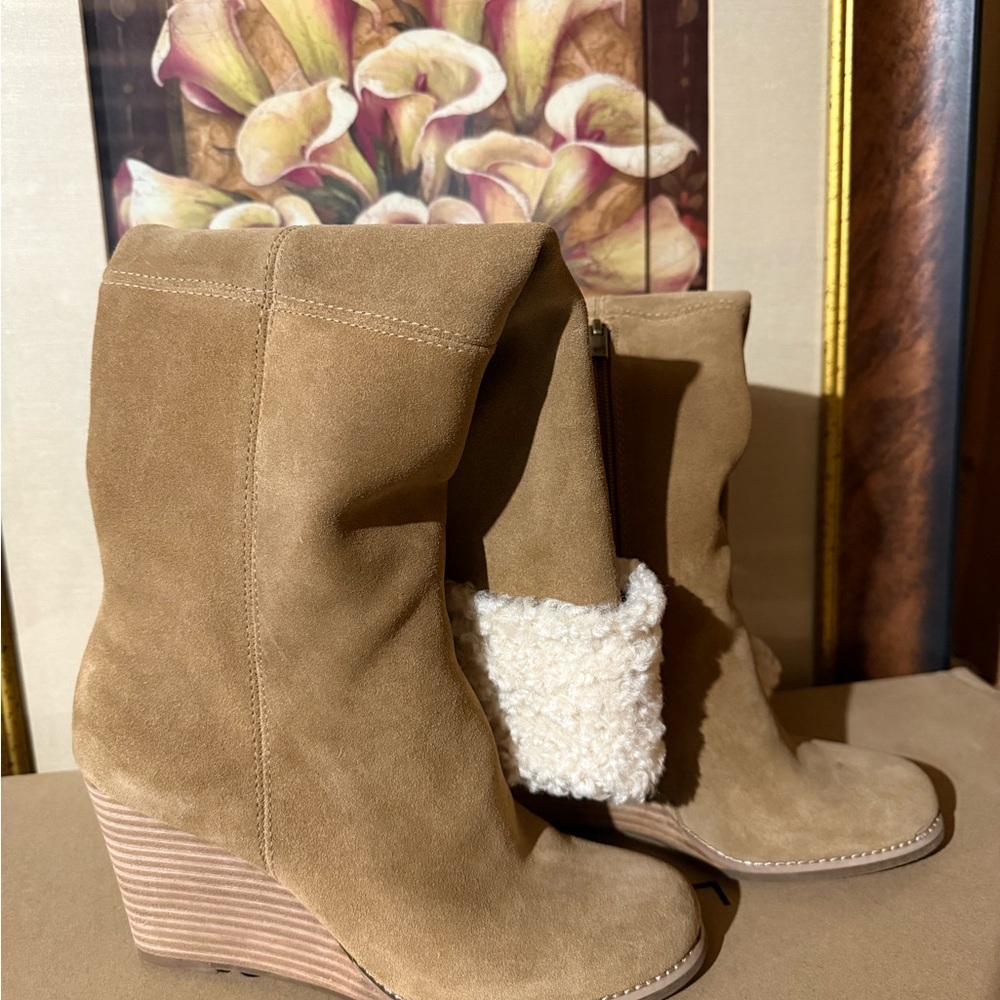 Lucky Brand Tan Suede Wedge Boots